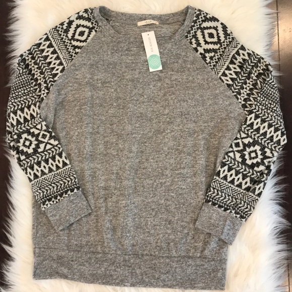 Le Lis Sweaters - NWT Le Lis Stitch Fix Sweater